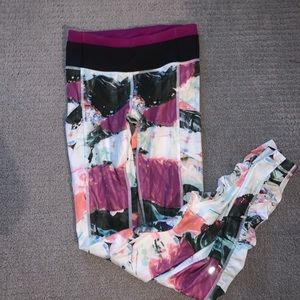 Lululemon leggings! great condition